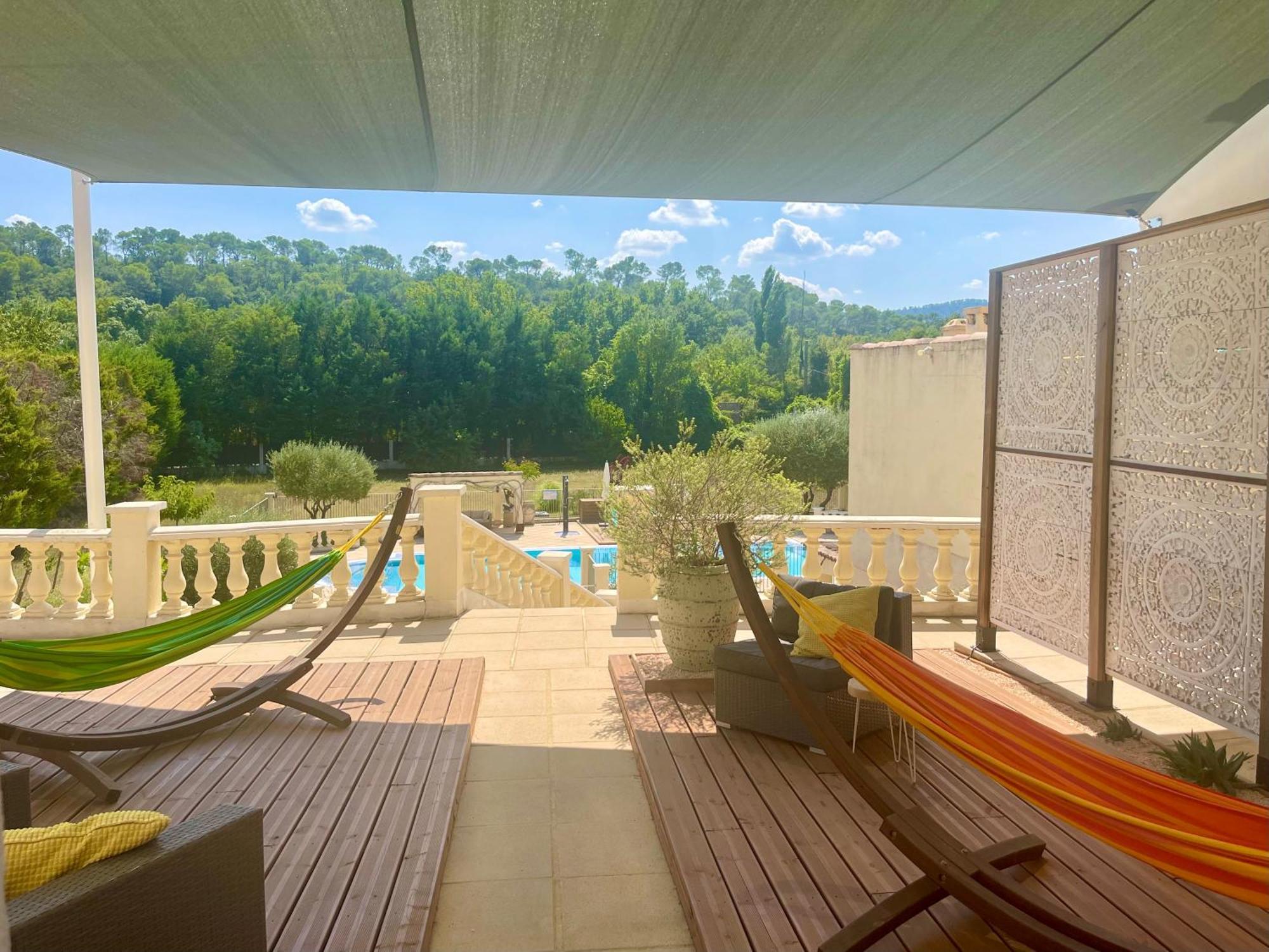 Les Terrasses De Valerian Villa Brignoles Exterior photo